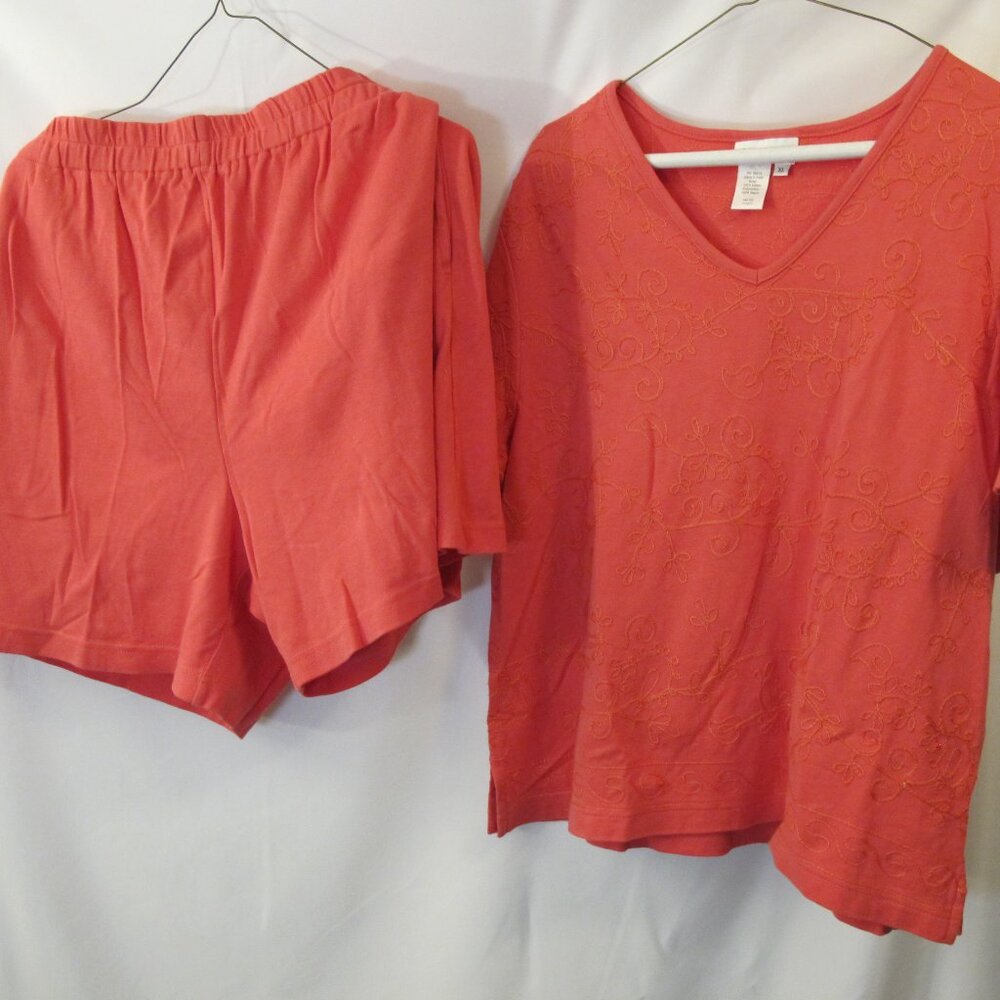 Coldwater Creek dark pink cotton top with tone-on-tone embroidery and shorts XL